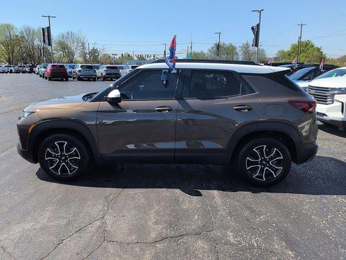 Zeus Bronze Metallic 2022 Chevrolet Trailblazer ACTIV