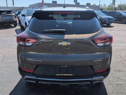 Zeus Bronze Metallic 2022 Chevrolet Trailblazer ACTIV