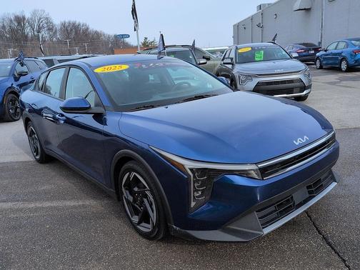 2025 Kia K4 EX