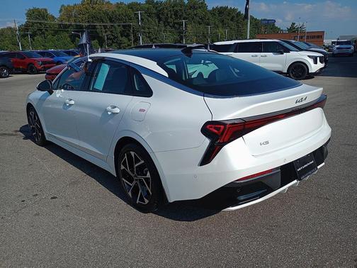 2025 Kia K5 EX