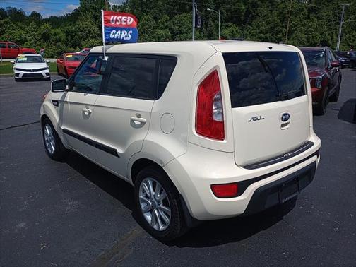 2013 Kia Soul Base