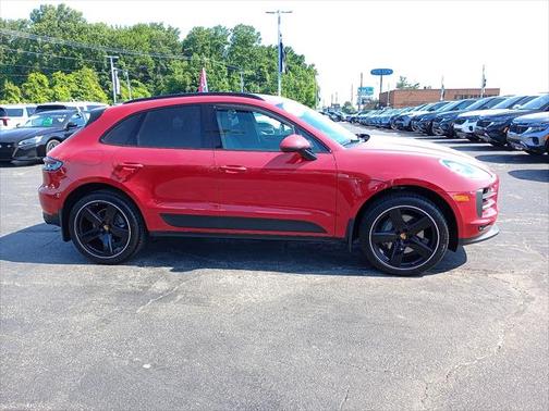 2021 Porsche Macan Base