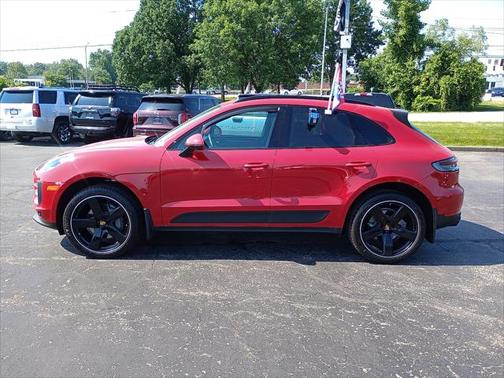 2021 Porsche Macan Base
