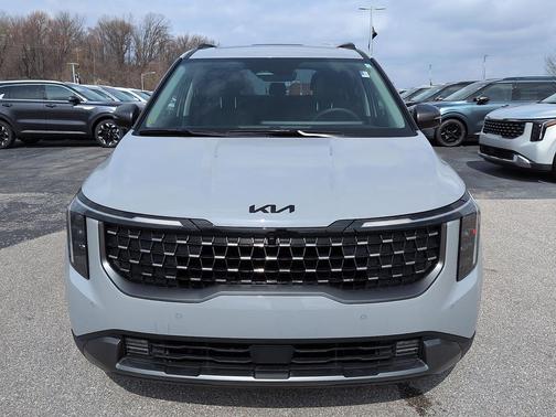 Ceramic Silver 2026 Kia Carnival SX