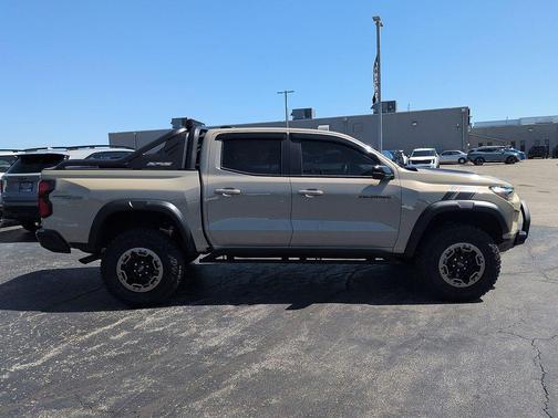 Sand Dune Metallic 2023 Chevrolet Colorado ZR2