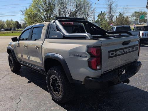 Sand Dune Metallic 2023 Chevrolet Colorado ZR2