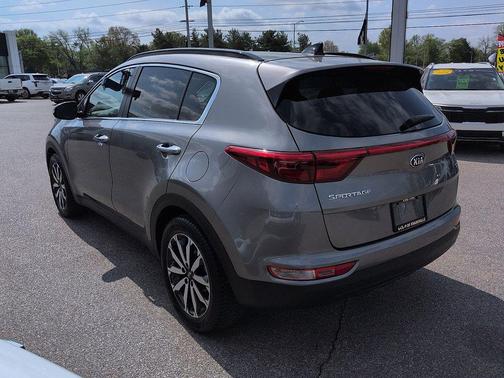 Mineral Silver 2019 Kia Sportage EX