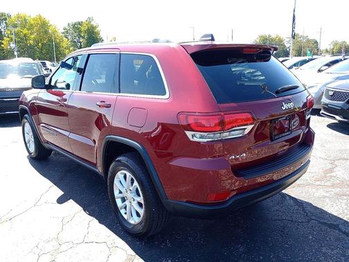 2021 Jeep Grand Cherokee Laredo