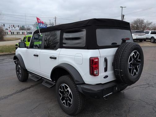 2024 Ford Bronco Black Diamond