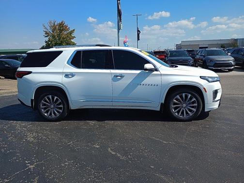 2023 Chevrolet Traverse Premier