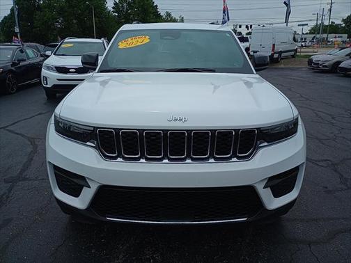 2024 Jeep Grand Cherokee Laredo