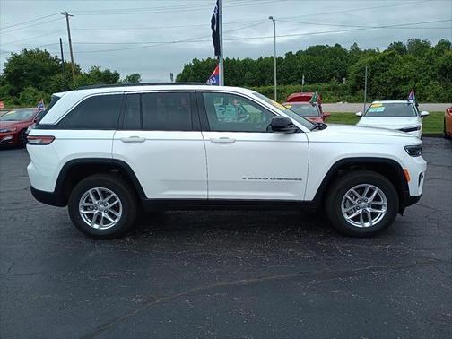2024 Jeep Grand Cherokee Laredo