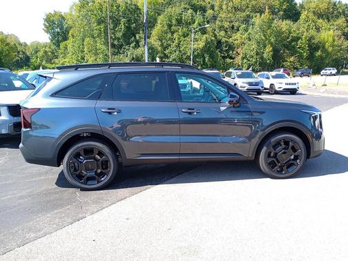 2025 Kia Sorento EX