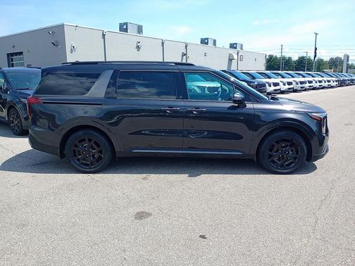 2026 Kia Carnival Hybrid SX