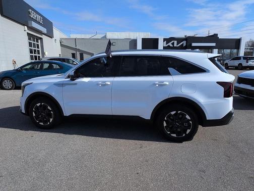 2024 Kia Sorento S