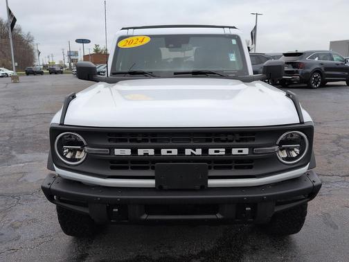 2024 Ford Bronco Black Diamond