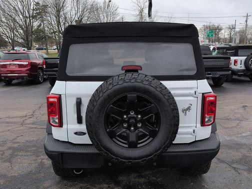 Oxford White 2024 Ford Bronco Black Diamond