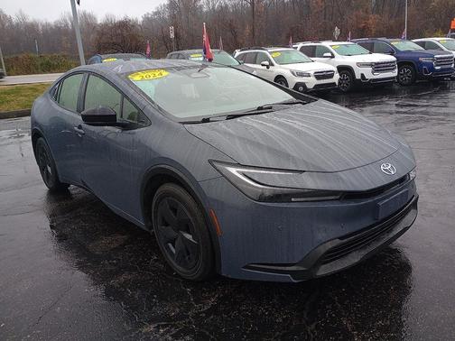 2024 Toyota Prius LE