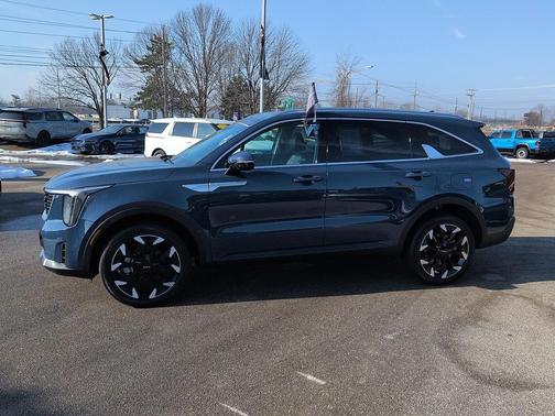 2025 Kia Sorento EX