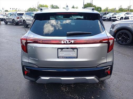 2025 Kia Seltos EX
