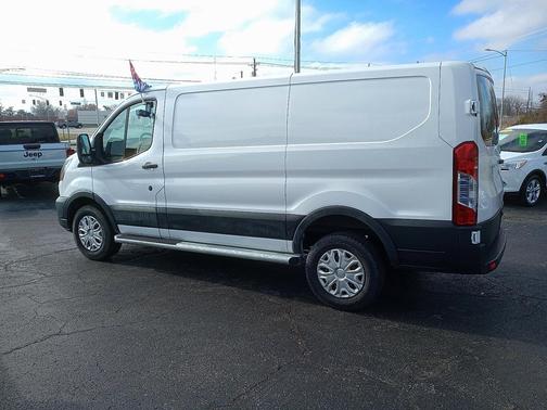 2024 Ford Transit-250 Base