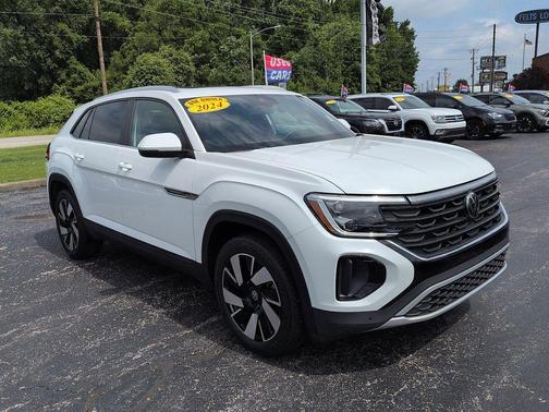 Opal White Pearl 2024 Volkswagen Atlas Cross Sport 2.0T SE w/Technology 4MOTION