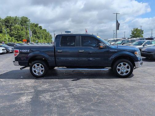 Blue 2014 Ford F-150 XLT