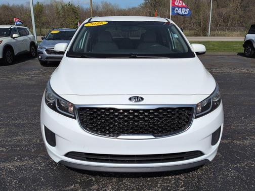 Clear White 2016 Kia Sedona LX