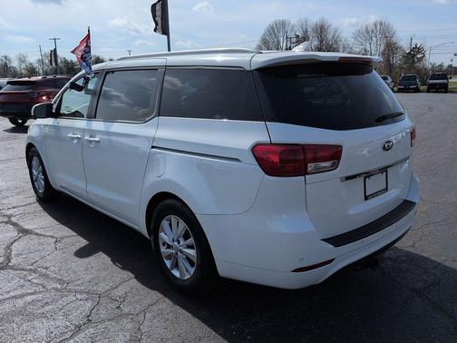 Clear White 2016 Kia Sedona LX