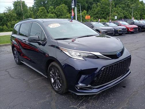 2024 Toyota Sienna XSE 7 Passenger