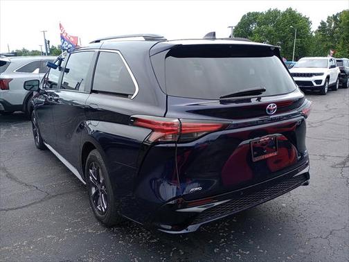 2024 Toyota Sienna XSE 7 Passenger