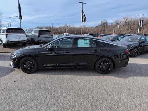 Aurora Black Pearl 2026 Kia K5 GT-Line AWD