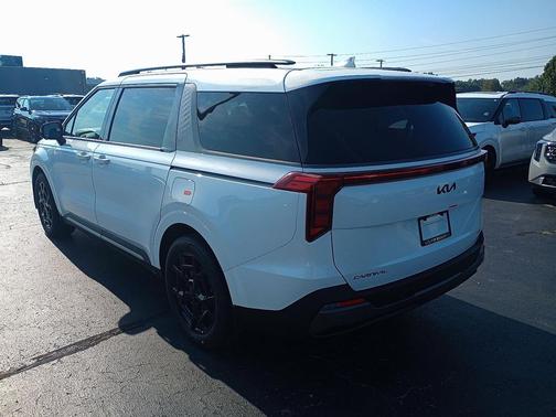 2026 Kia Carnival Hybrid SX