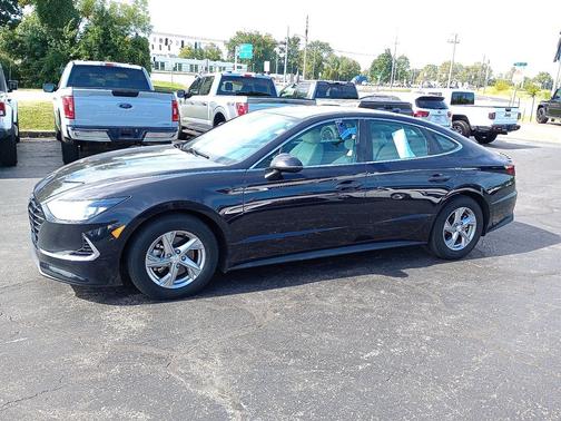 2023 Hyundai SONATA SE
