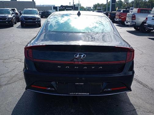 2023 Hyundai SONATA SE