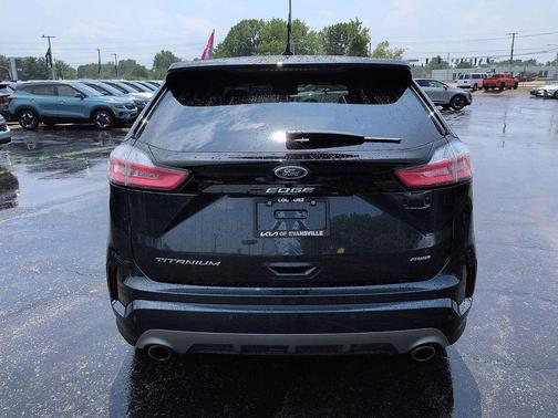 Atlas Blue Metallic 2022 Ford Edge Titanium