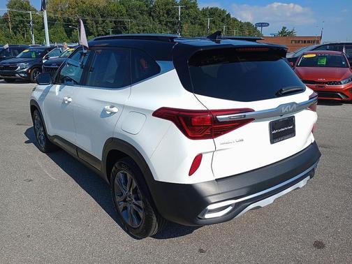 2023 Kia Seltos S