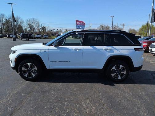 2022 Jeep Grand Cherokee 4xe Base