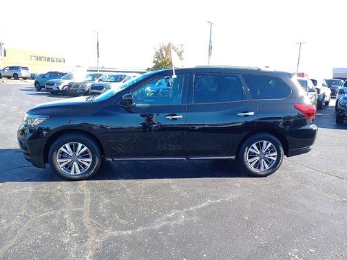 2019 Nissan Pathfinder SL