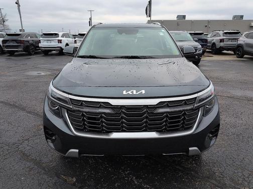 Gravity Gray 2026 Kia Seltos EX