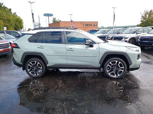 2019 Toyota RAV4 Adventure