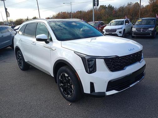 Glacial White Pearl 2026 Kia Sorento S