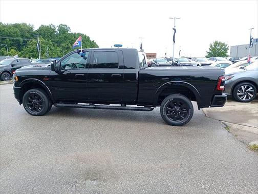 2023 RAM 2500 Limited Mega Cab 4x4 6'4' Box