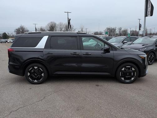 Panthera Metal 2026 Kia Carnival EX