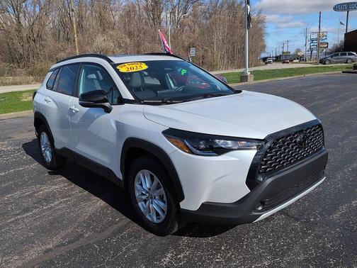 2025 Toyota Corolla Cross LE