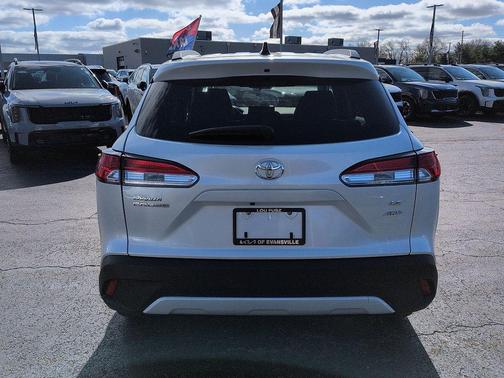 2025 Toyota Corolla Cross LE