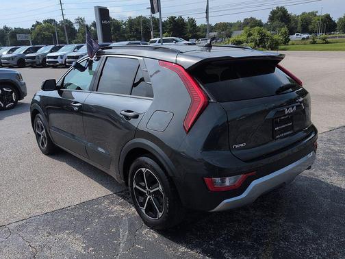 Interstellar Gray 2025 Kia Niro LX