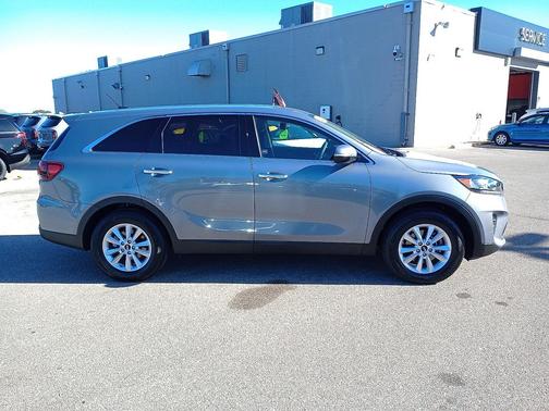 Everlasting Silver 2020 Kia Sorento L