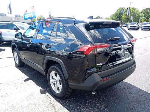 2020 Toyota RAV4 Hybrid LE