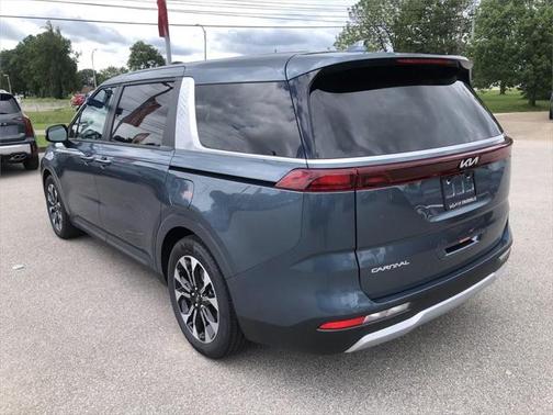 Astra Blue 2024 Kia Carnival EX